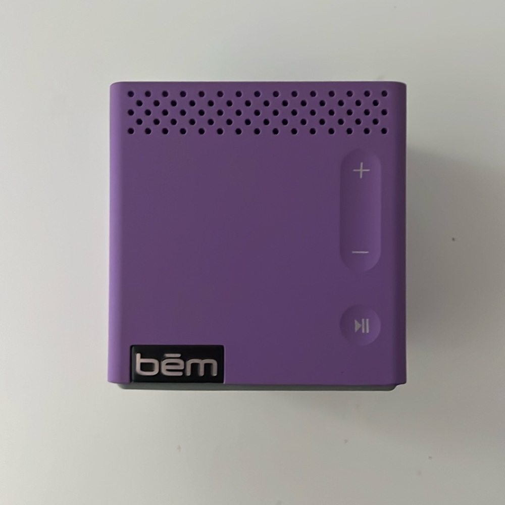 Bēm Bluetooth Mini Mobile Speaker (purple)